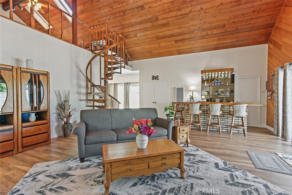 3110 N Greenbrier Road