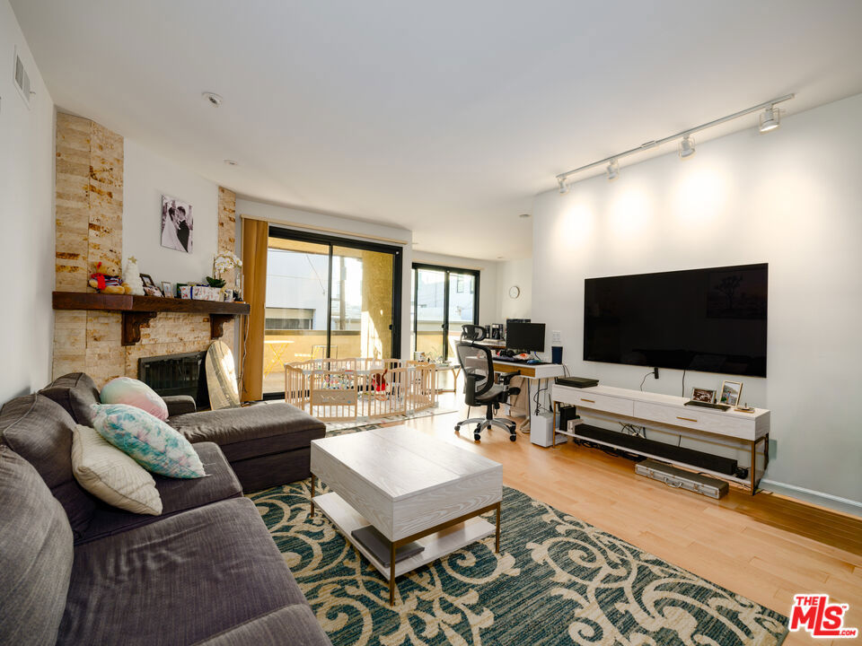 10327 Missouri Avenue 105