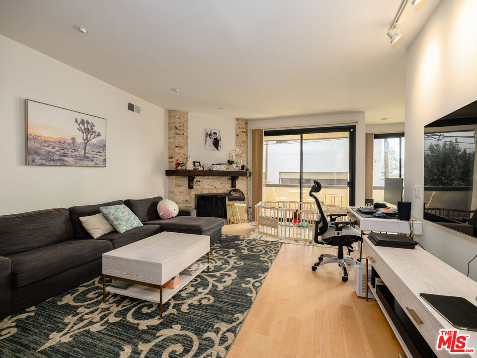 10327 Missouri Avenue 105