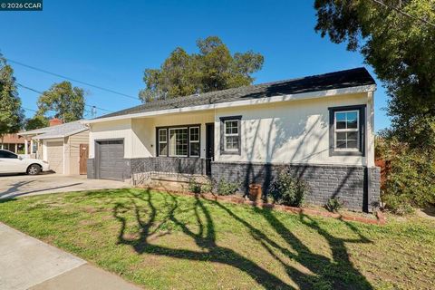 Photo of 90 Manville Ave Ave, Pittsburg, CA 94565 (MLS # 41127855)