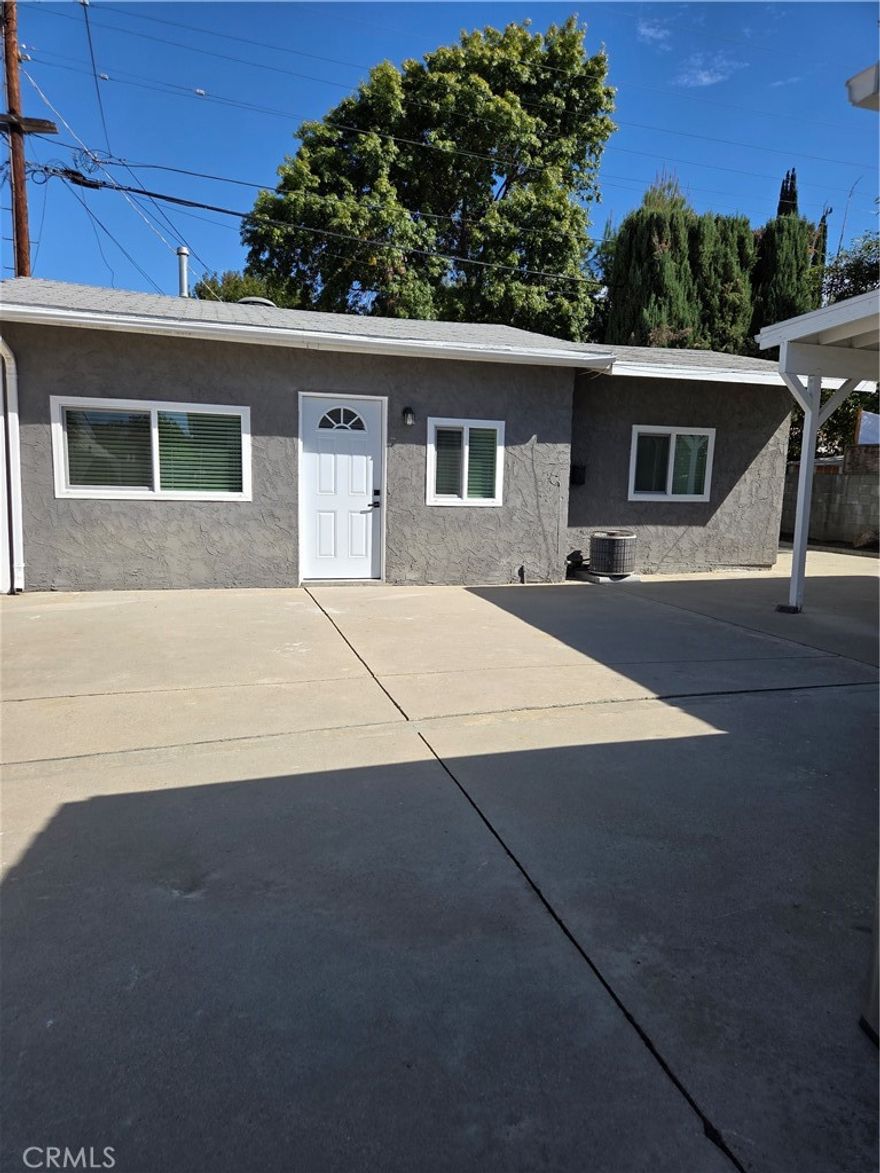 Great opportunity to rent this newly updated ADU. 1+1, kitchen with refrigerator, stove, washer/dryer "all-in-one" included inside, bedroom with large closet and additional exit door, living room with pas-through to kitchen, central a/c & heat.  Electric/Gas/Trash/Sewer included.  You will be hard-pressed to find a one bedroom with these amenities for less!  Don't miss out!