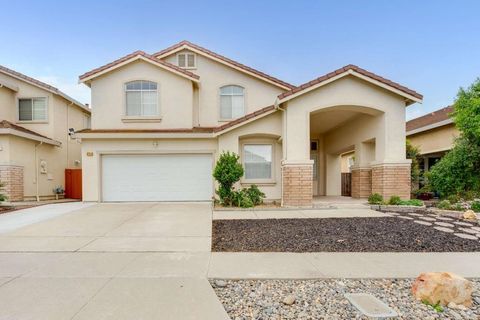 Photo of 926 Ivy Glen Drive, San Jose, CA 95133 (MLS # ML82041311)