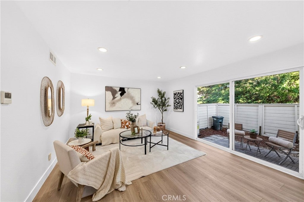 4884 Argyle Drive