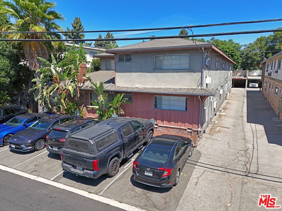 12827 Kling Street