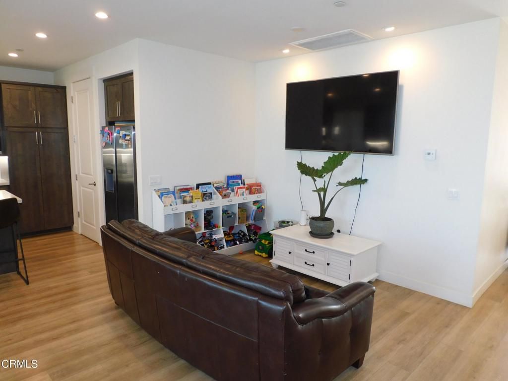 Photo of 341 339 Grant Line Street, Santa Paula, CA 93060 (MLS # V1-32630)