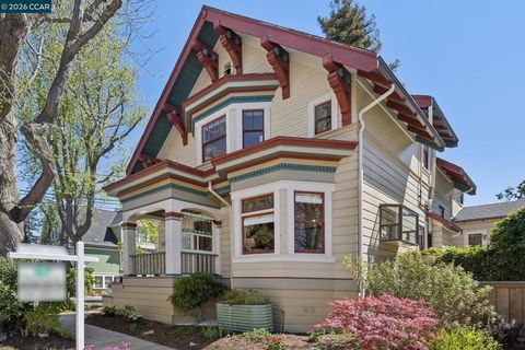 Photo of 1324 Grove St St, Alameda, CA 94501 (MLS # 41128653)