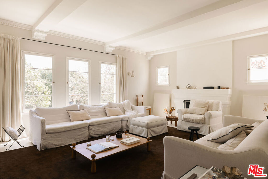 Properties 2 1111 S Crescent Heights Boulevard