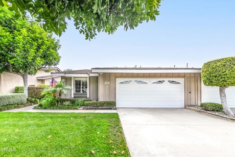 Photo of 945 Shady Lane, Glendora, CA 91740 (MLS # P1-28031)