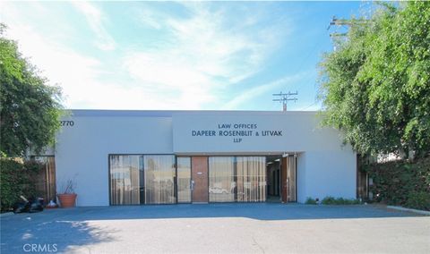 2768 E Slauson Huntington Park CA 90255