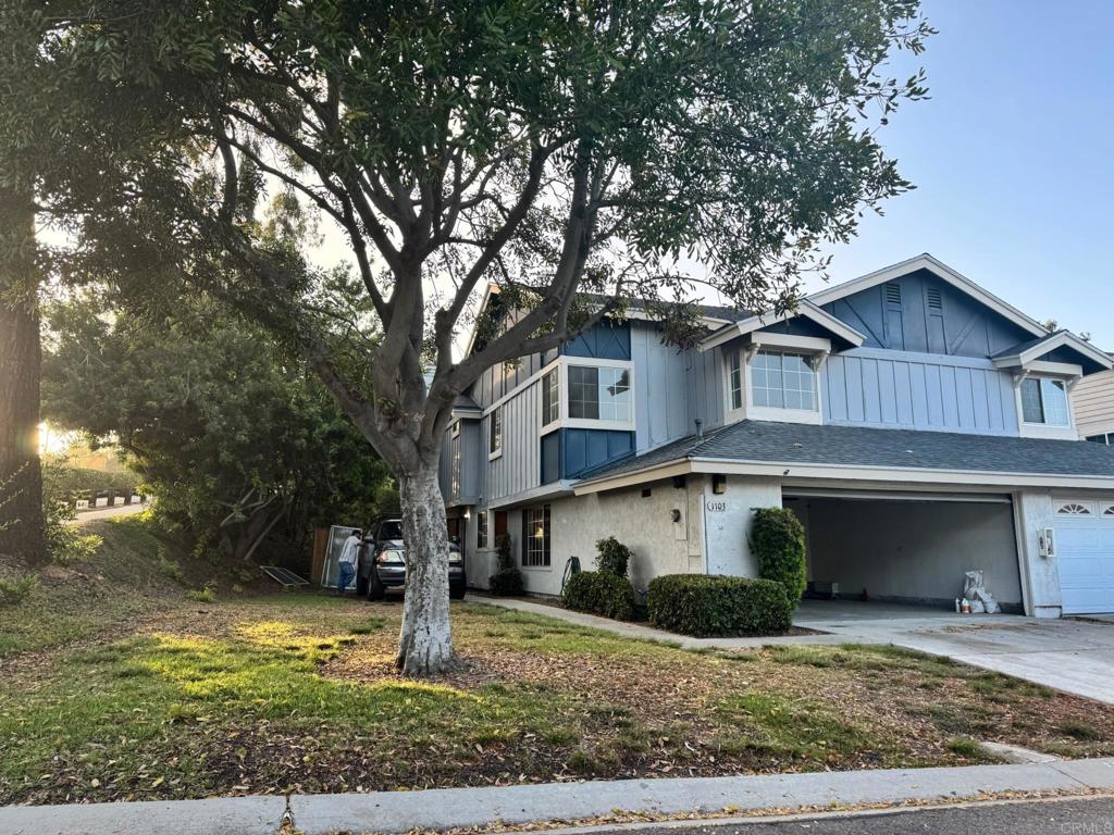 1103 Manzana Way