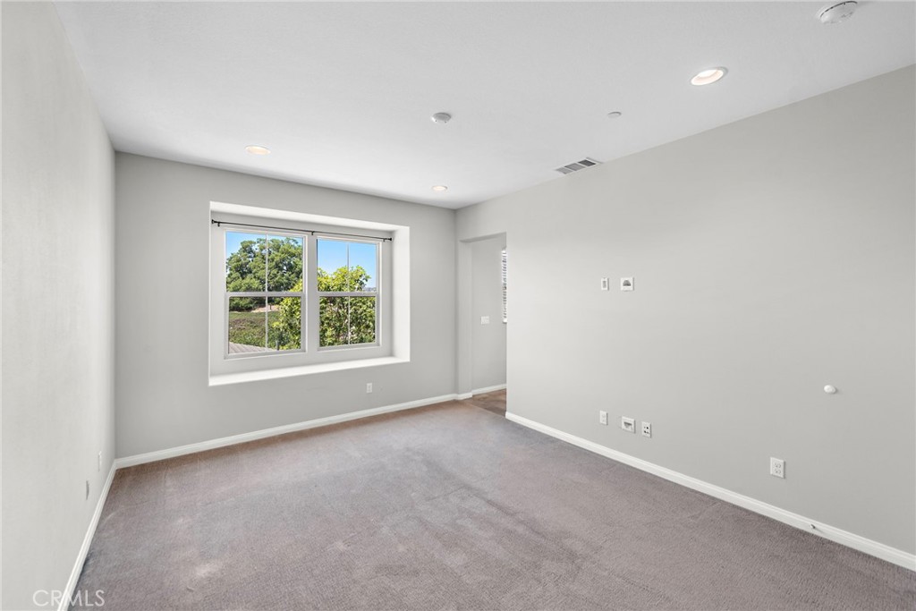 Verandas (ESVERA) - Residential Lease