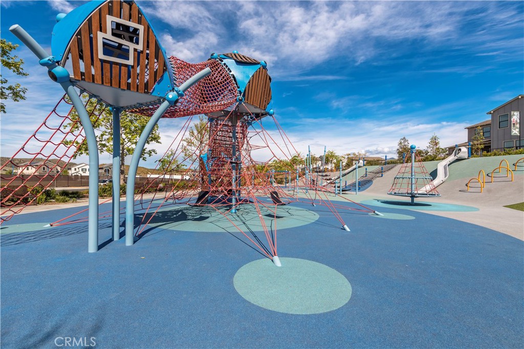 Verandas (ESVERA) - Residential Lease