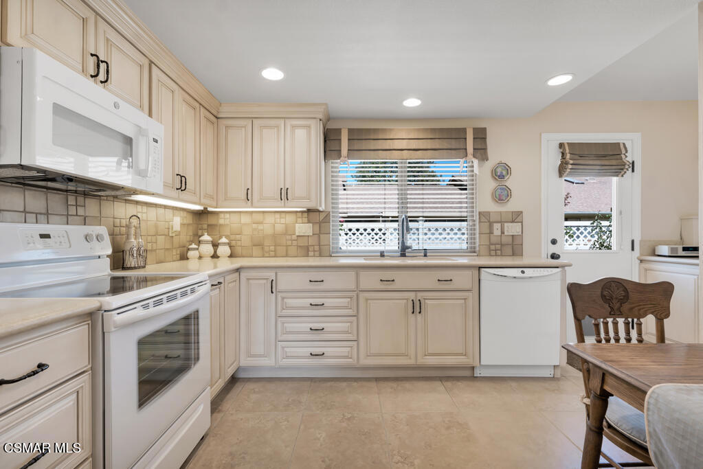 31328 Village 31