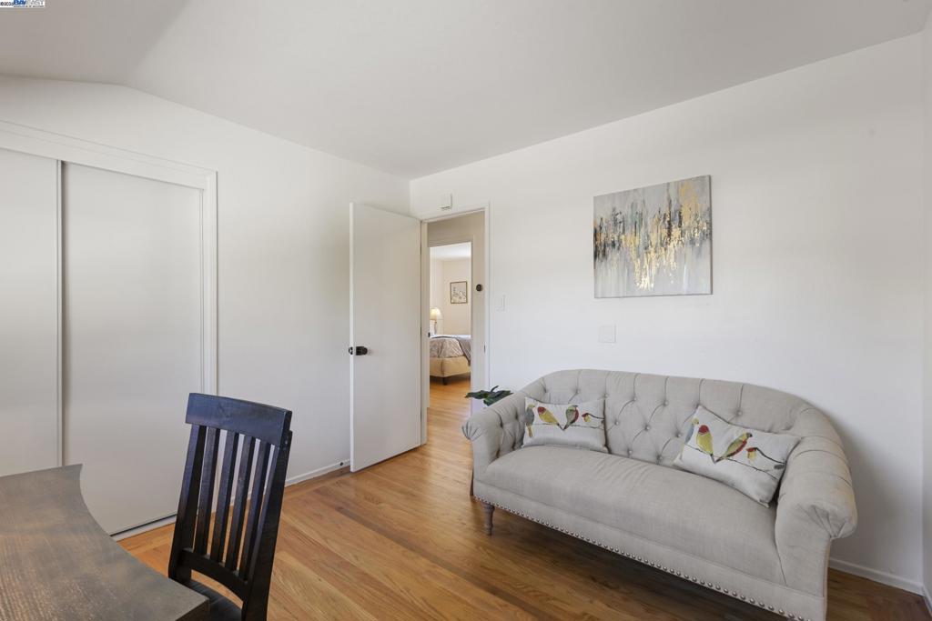 HOLBROOK HEIGHTS - Residential