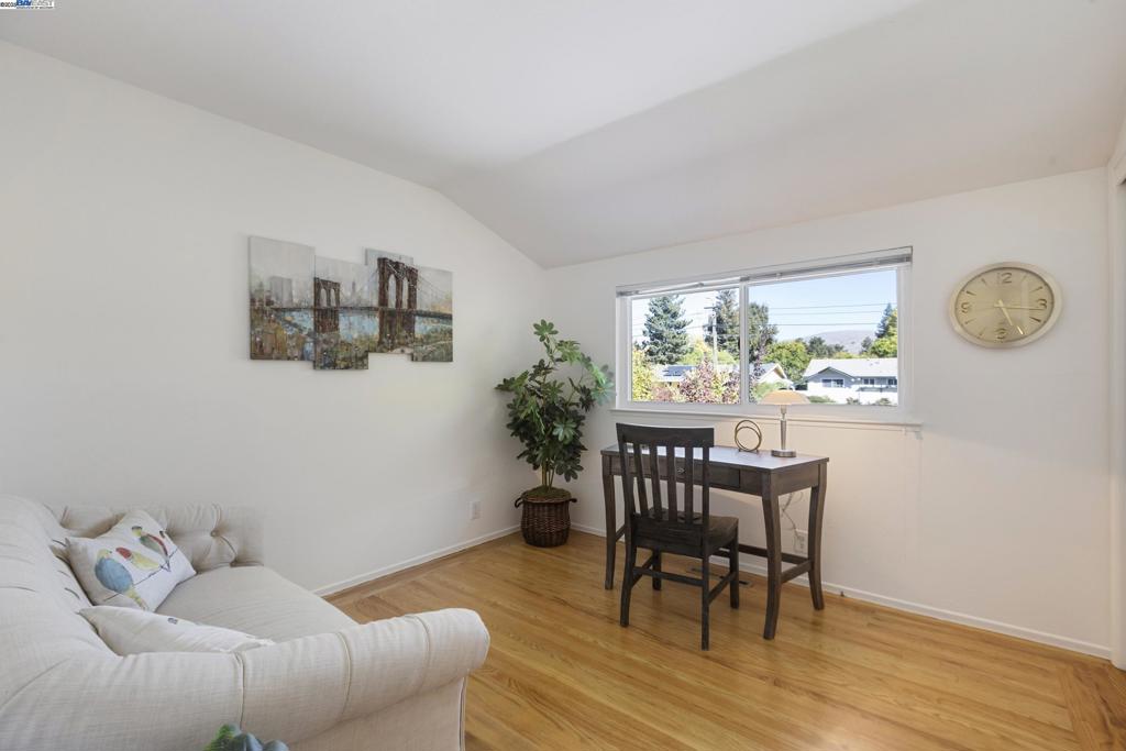 HOLBROOK HEIGHTS - Residential