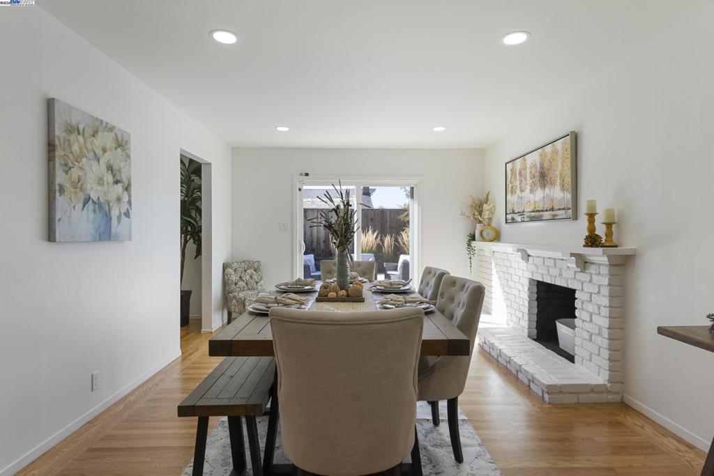 HOLBROOK HEIGHTS - Residential