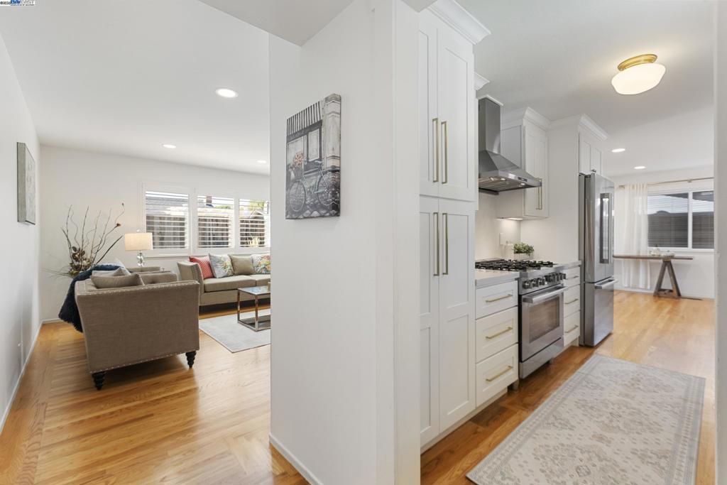 HOLBROOK HEIGHTS - Residential