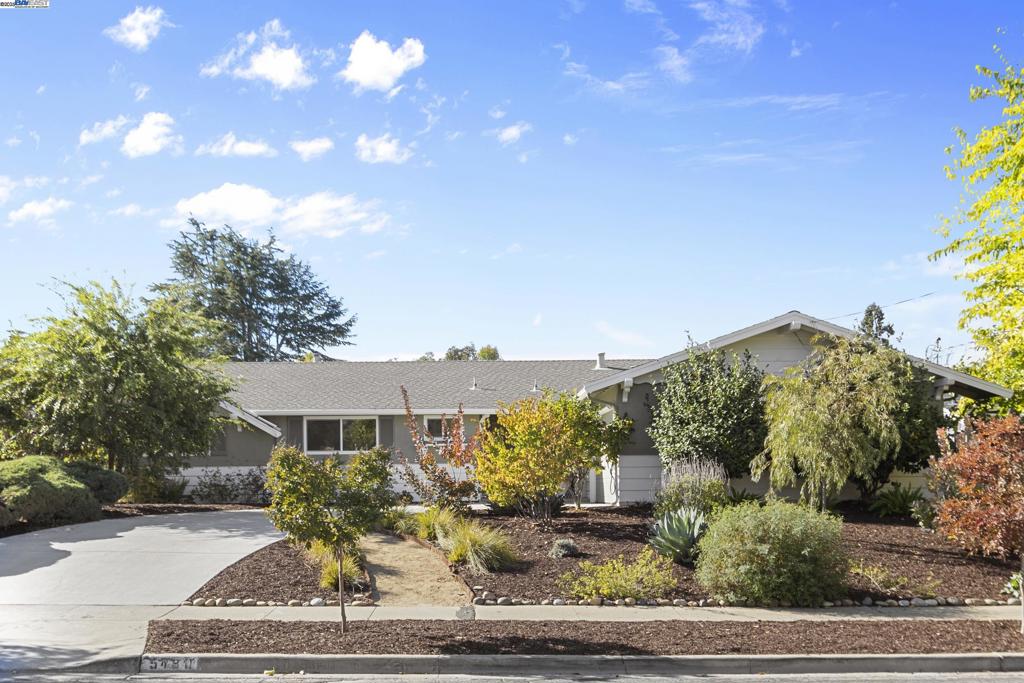 HOLBROOK HEIGHTS - Residential