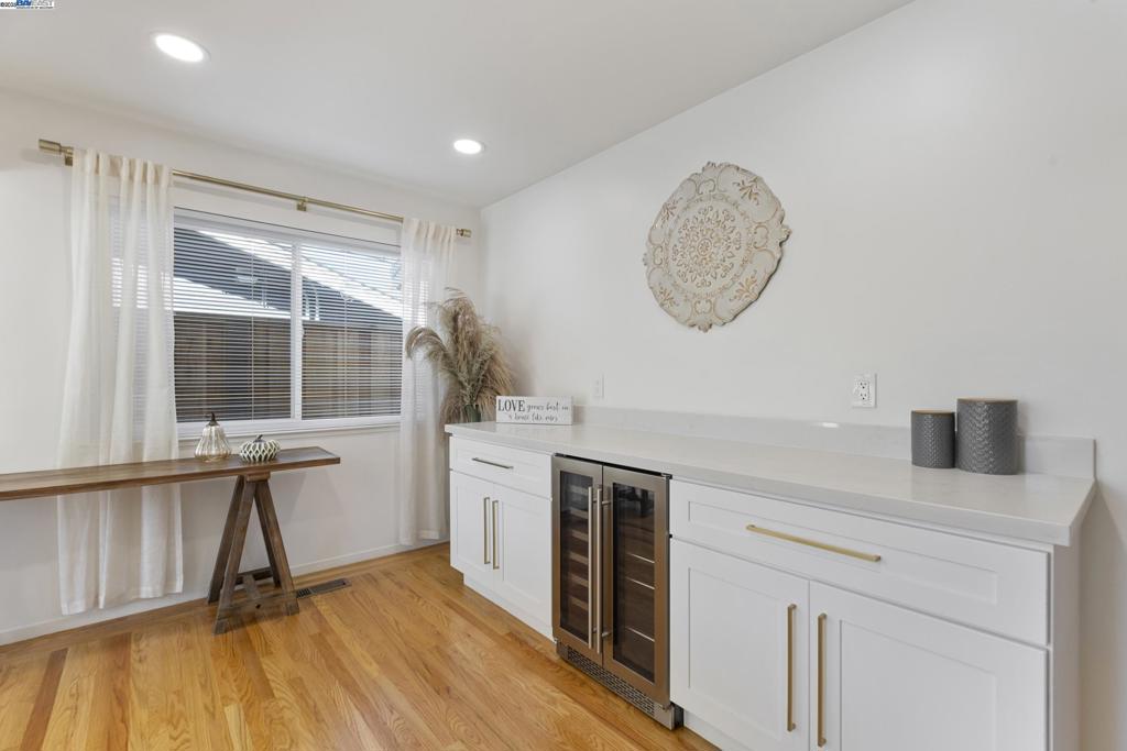 HOLBROOK HEIGHTS - Residential