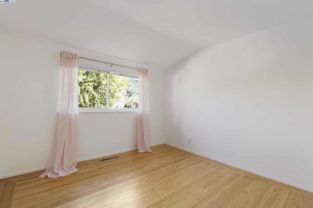 HOLBROOK HEIGHTS - Residential