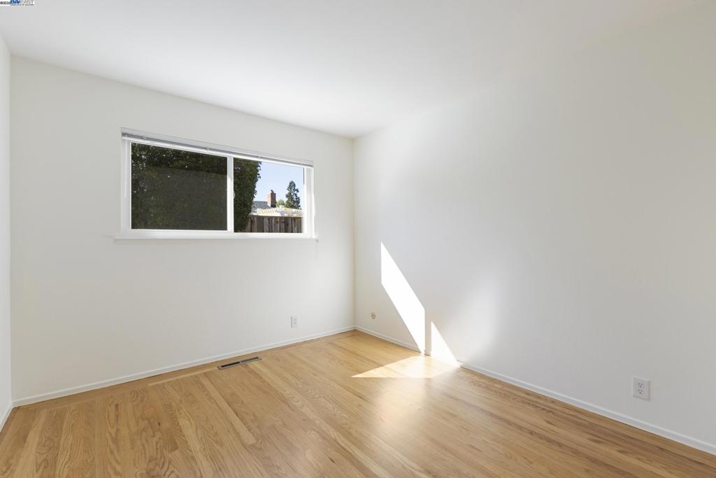 HOLBROOK HEIGHTS - Residential