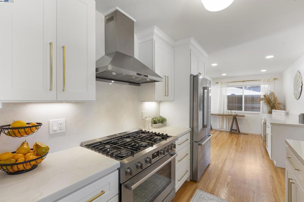 HOLBROOK HEIGHTS - Residential