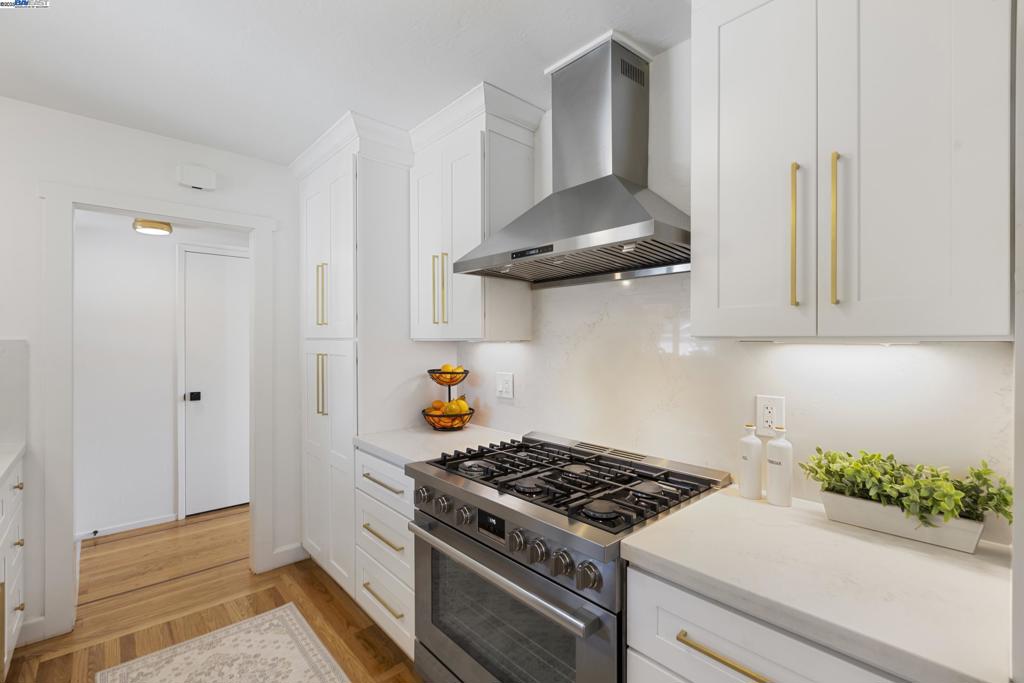 HOLBROOK HEIGHTS - Residential