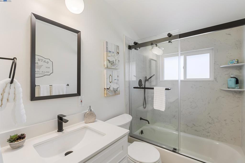 HOLBROOK HEIGHTS - Residential