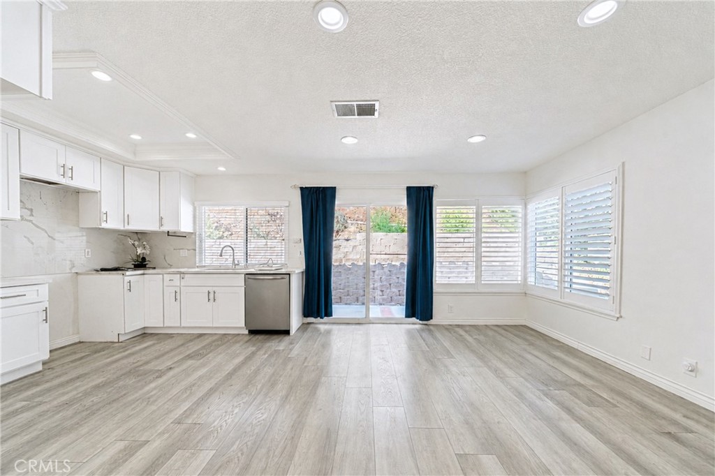 1902 Kiowa Crest Drive