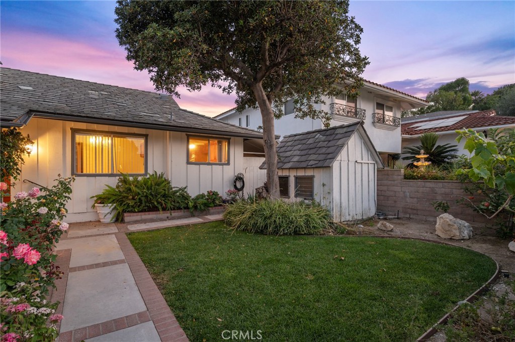2128 W Toscanini Drive