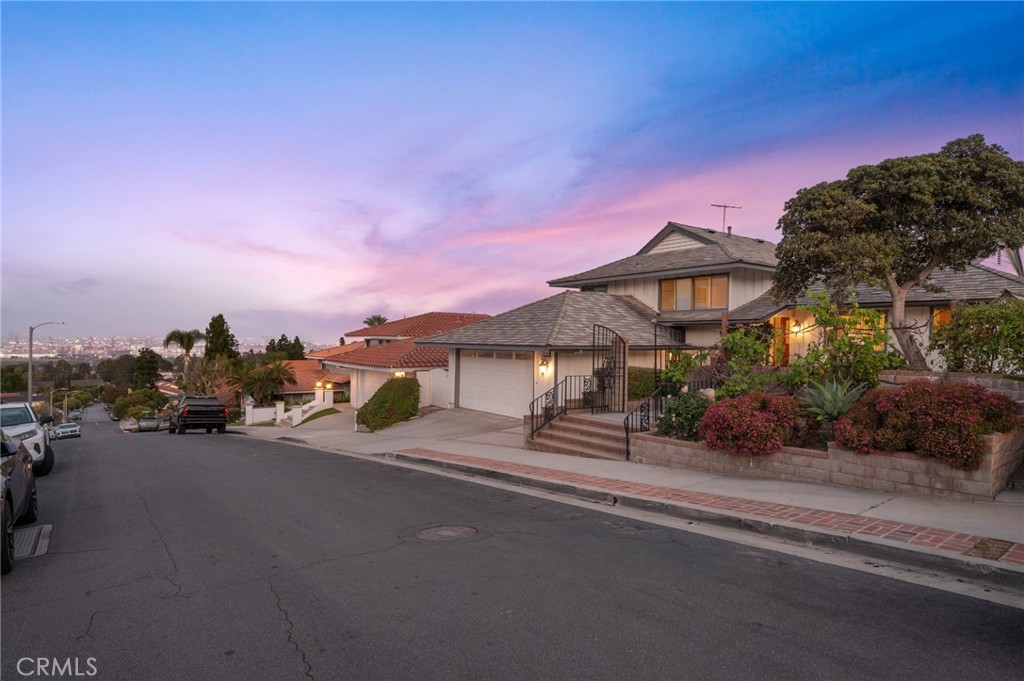 2128 W Toscanini Drive