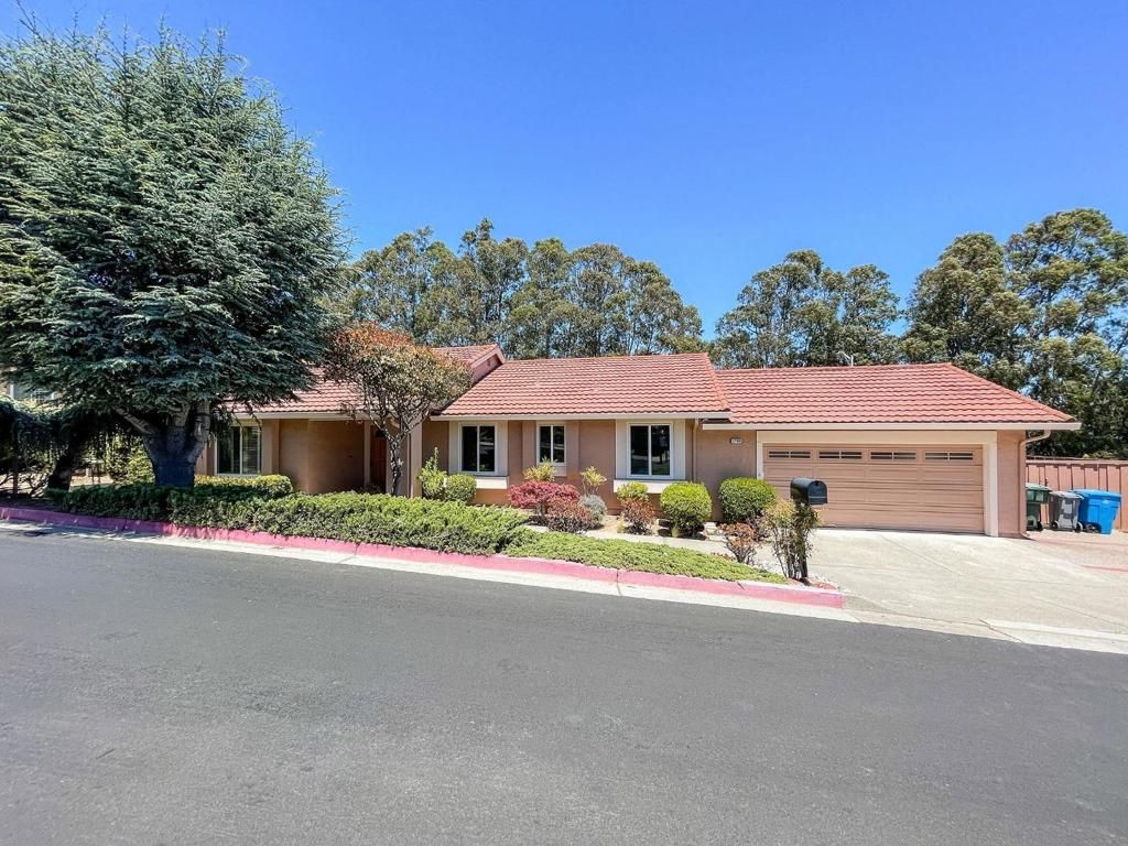 listing image 130729459163702184720