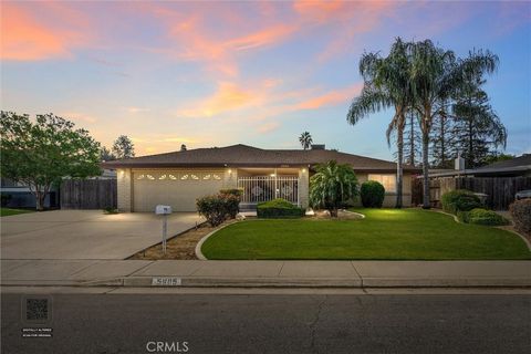 Photo of 5605 Halifax St, Bakersfield, CA 93309 (MLS # PI26066535)