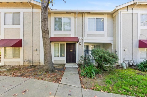 Photo of 42 Muirfield Court, San Jose, CA 95116 (MLS # ML82058238)