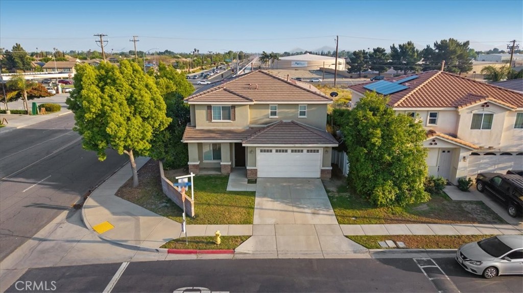703 W Margarita Street