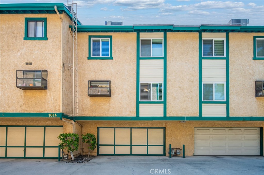 1614 S Mayflower B