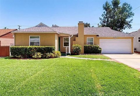 Photo of 3250 Las Lunas, Pasadena, CA 91107 (MLS # BB26038717)