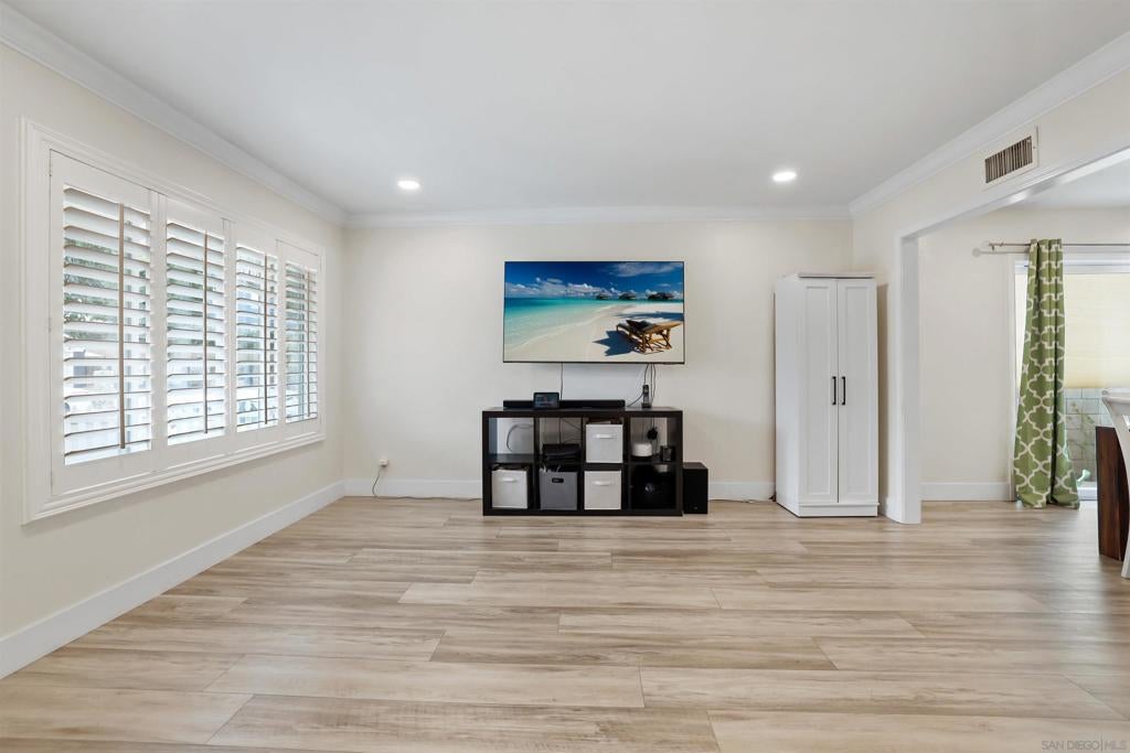 335 Santa Barbara Street