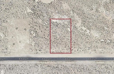 Photo of 43 rd Street West & Avenue H, Lancaster, CA 93536 (MLS # 219149627DA)