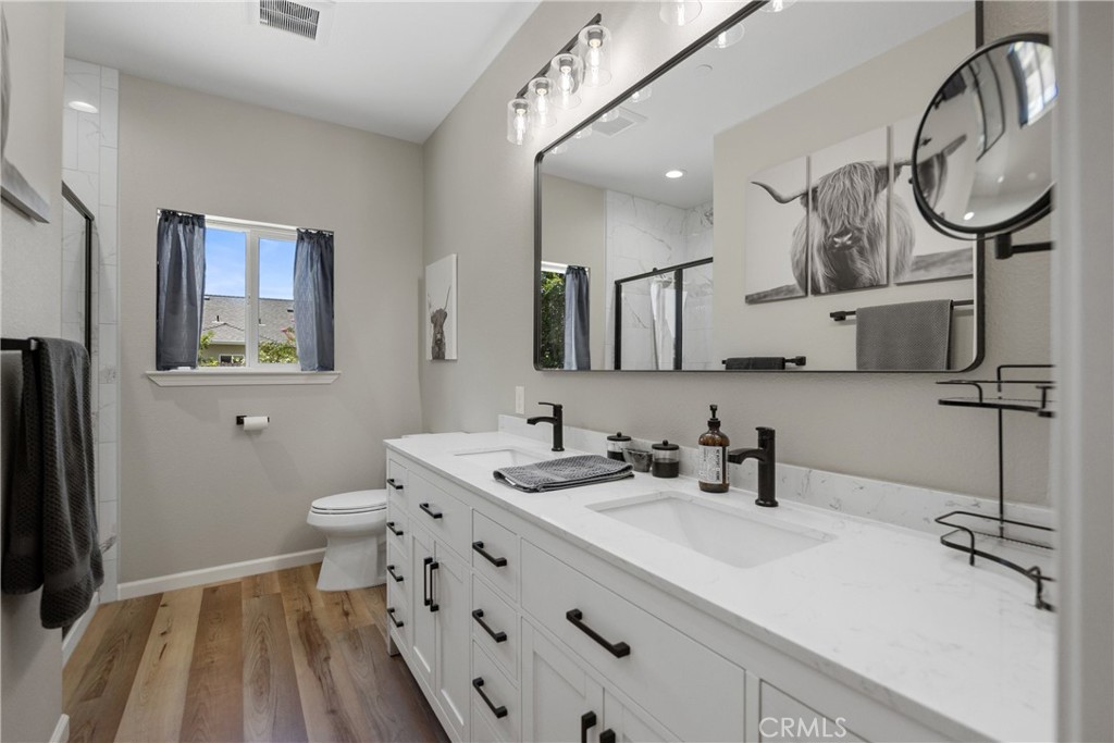689 Apricot Circle