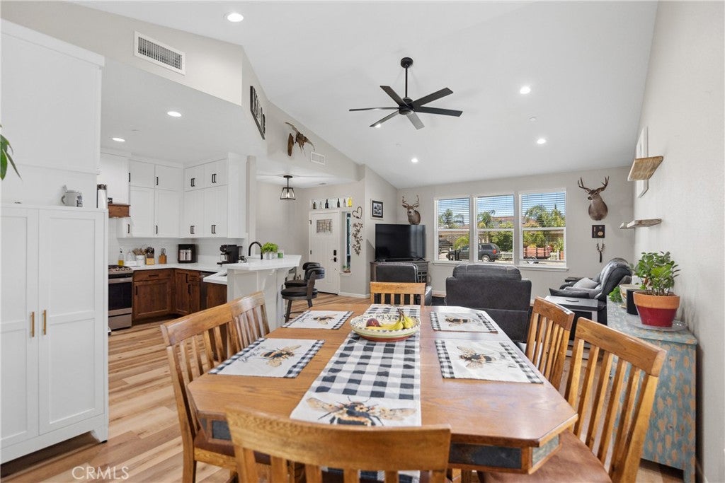 689 Apricot Circle
