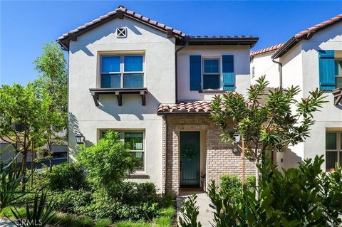 Photo of 152 Newburry, Irvine, CA 92618 (MLS # OC26014853)
