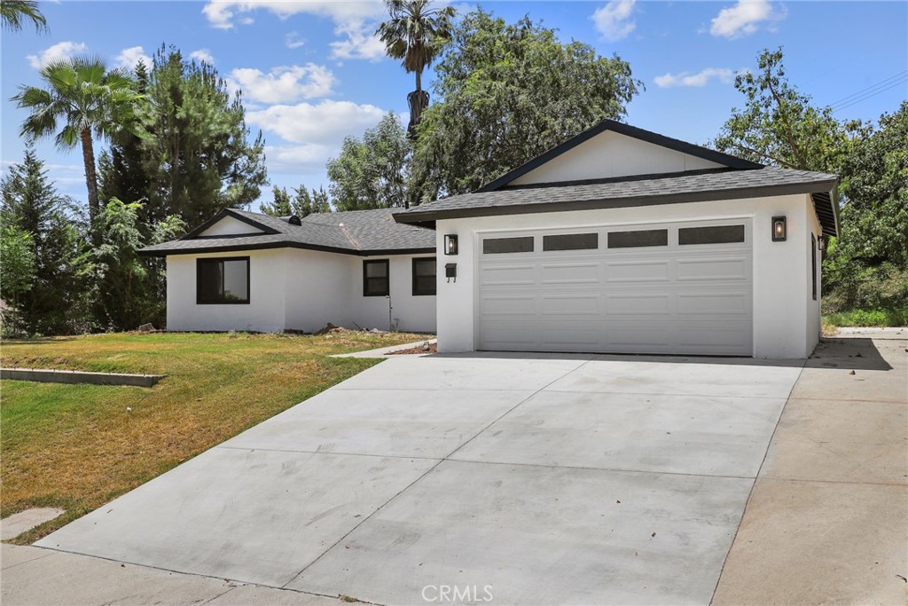 Properties 1 311 Roundabout Drive