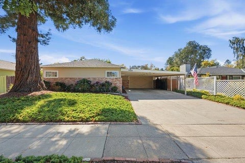 Photo of 1640 Maryland Street, Redwood City, CA 94061 (MLS # ML82062536)