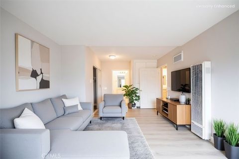 Photo of 868 E Alvarado St #7, Fallbrook, CA 92028 (MLS # PW25232903)