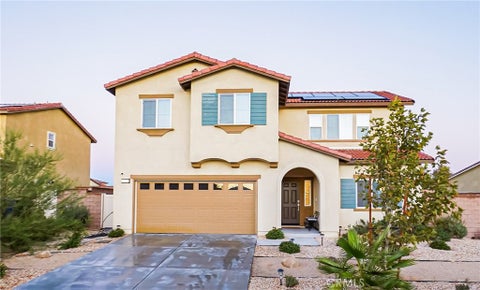 Photo of 13238 Sierra Blanca WAY, Victorville, CA 92394 (MLS # HD26233389)