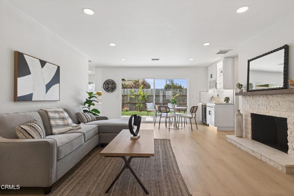 306 E Elfin Green