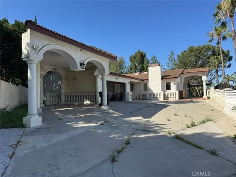 Photo of 279 S Owens Dr, Anaheim Hills, CA 92808 (MLS # PW26084758)