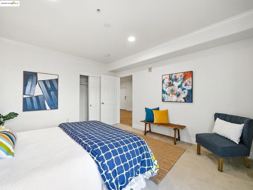 CLINTON - Residential Lease