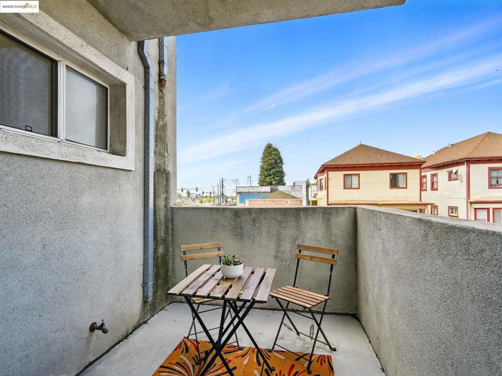 CLINTON - Residential Lease